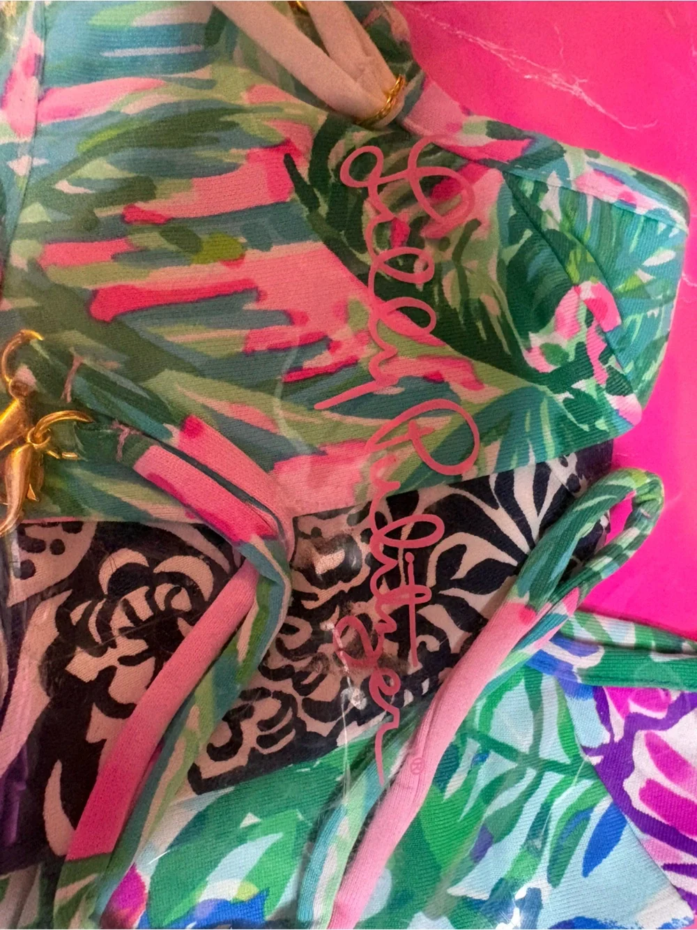 This set is the Lilly Pulitzer 